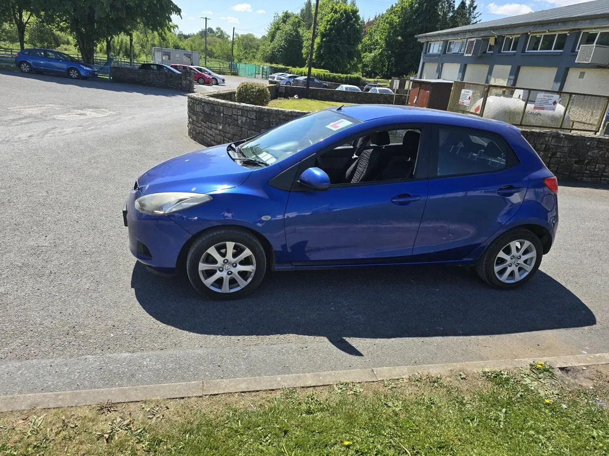Mazda Mazda2 2010 - Image 4