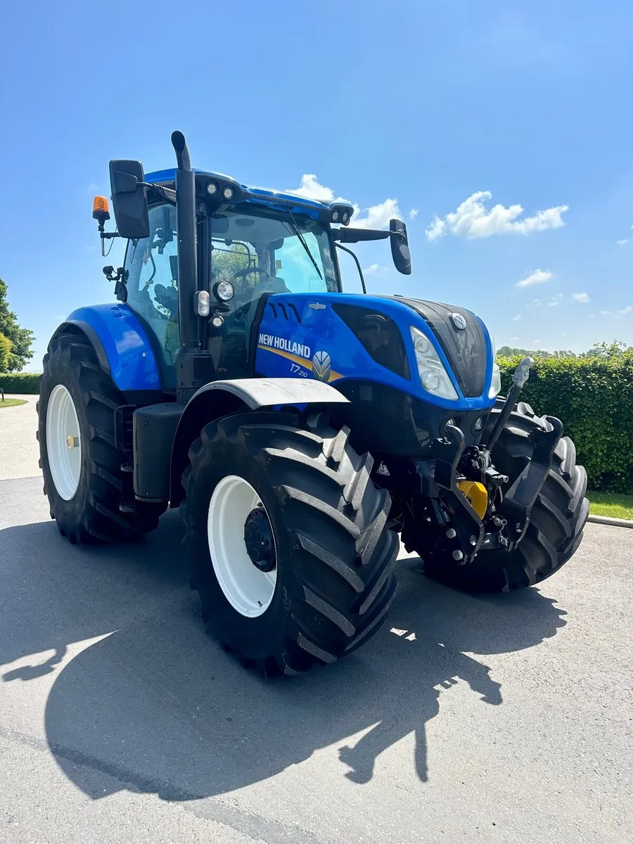 New Holland t720 - Image 2