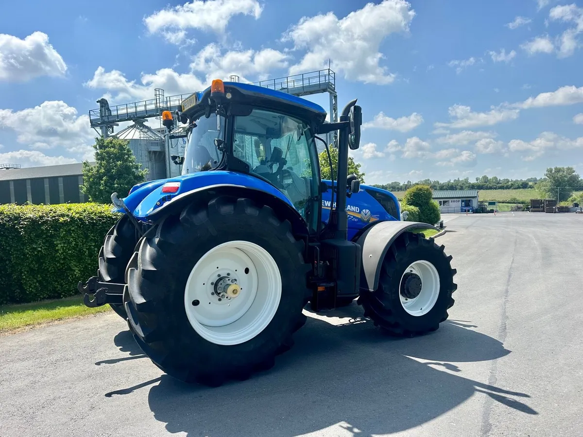 New Holland t720 - Image 3