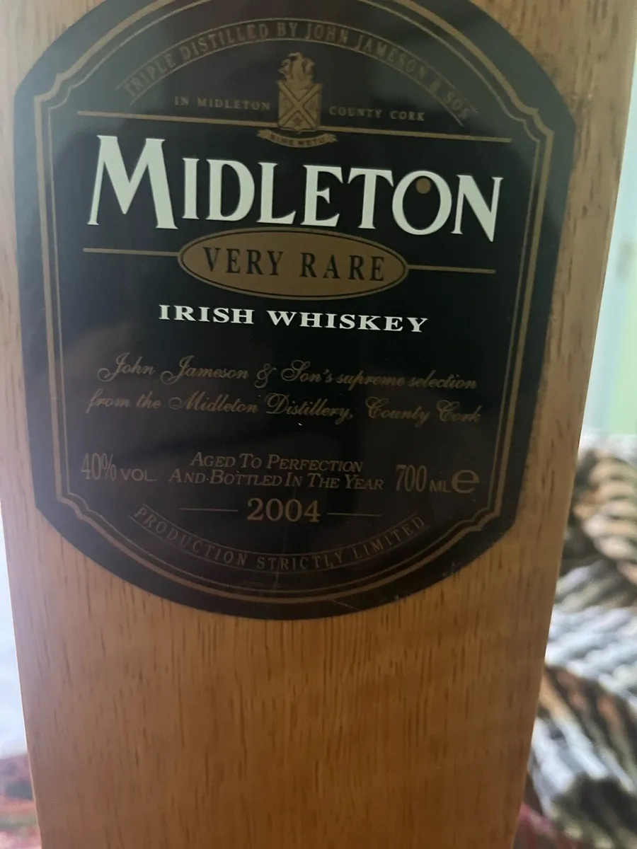 Midelton whiskey timber box - Image 2