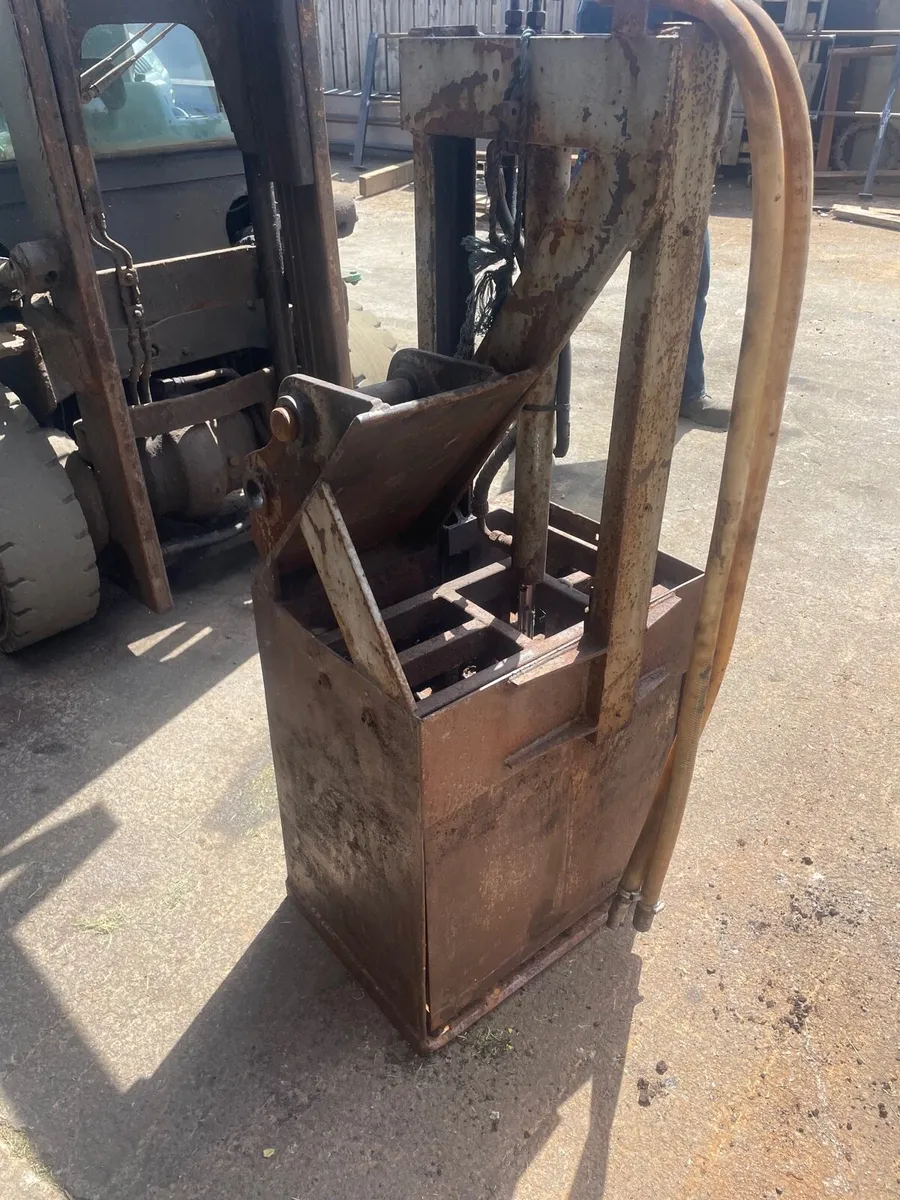 Turf bucket - Image 1