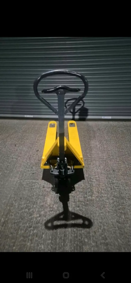 Hand Pallet Truck - Image 3