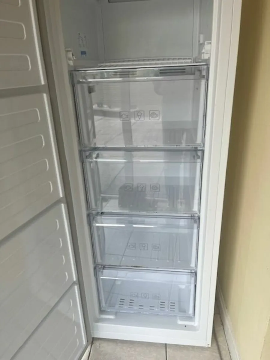 Freezer - Upright - Image 3