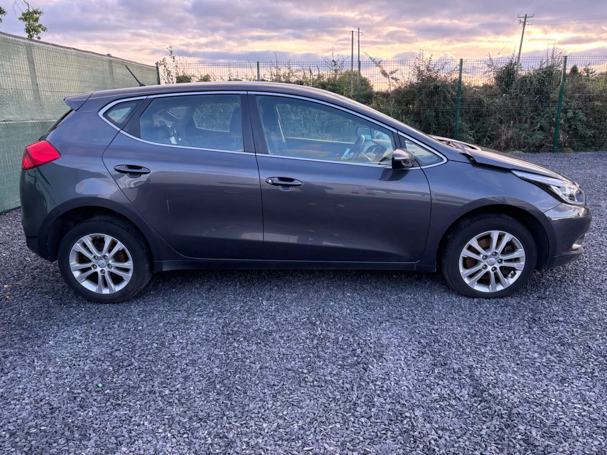 152 KIA CEED Diesel - Image 3