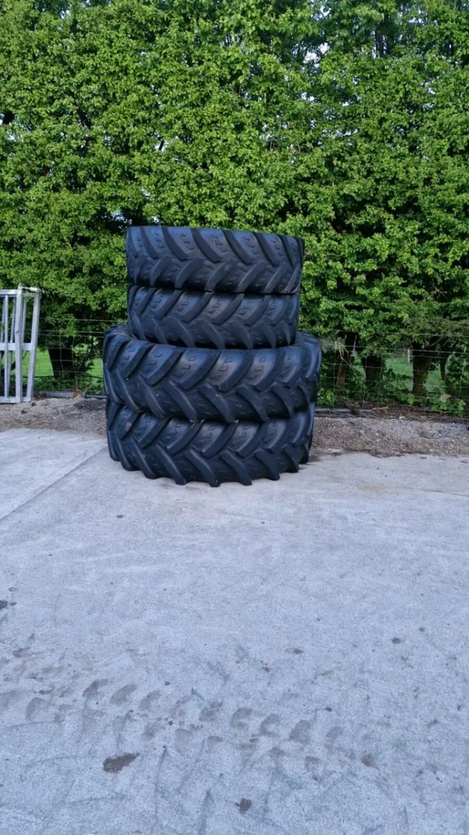 Tractor tyres - Image 1