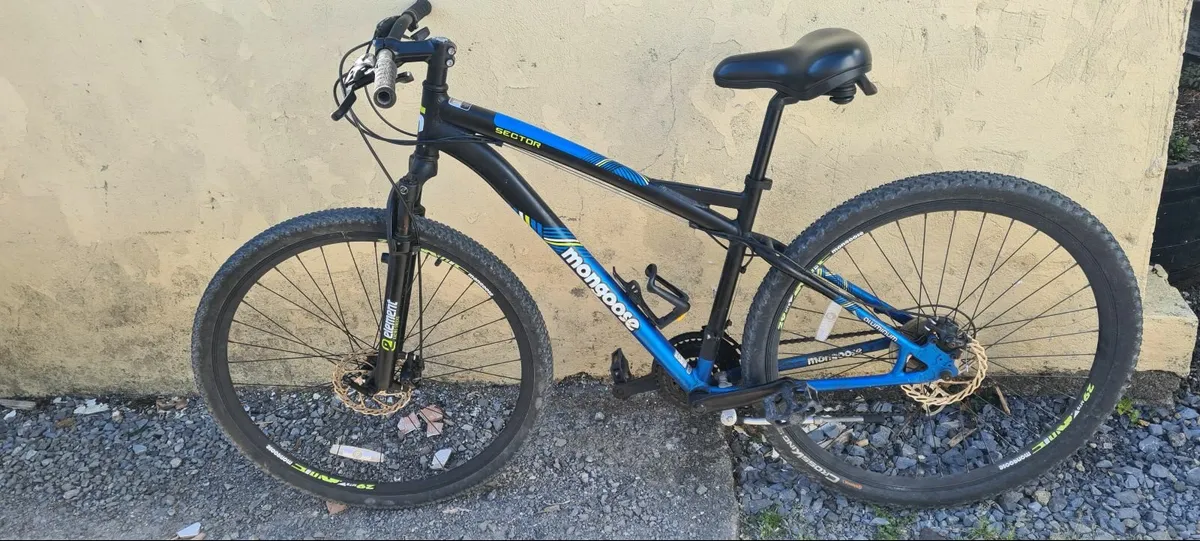 Mongoose mountain bike 26” wheels Dual Suspension