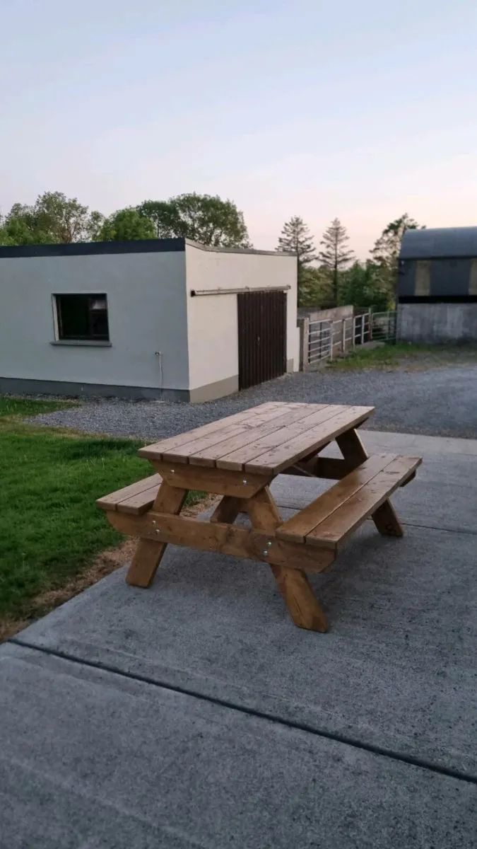 All weather picnic bench - Image 1