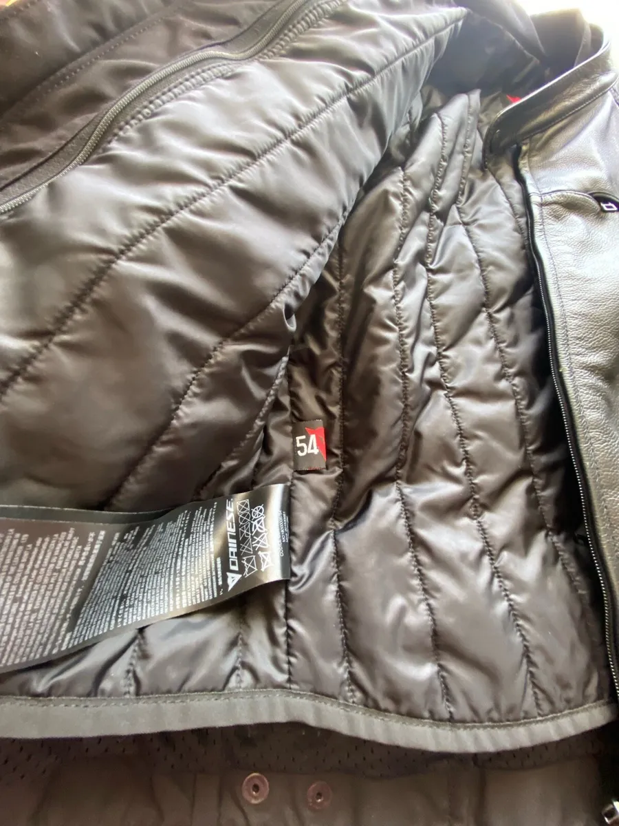Dainese leather jacket (54) and Dainese leather tr - Image 4