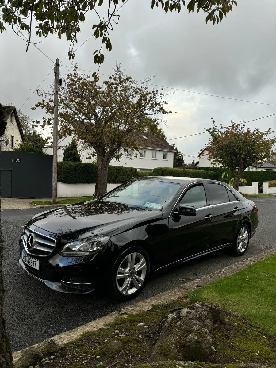 Mercedes Benz - Image 1