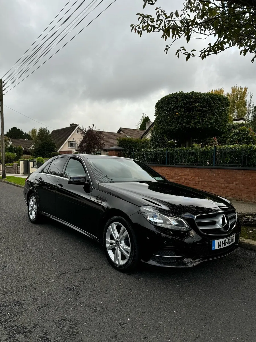 Mercedes Benz - Image 2