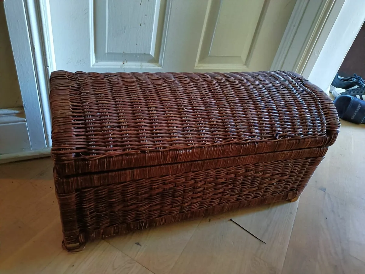 Dark Wicker Storage basket - Image 2