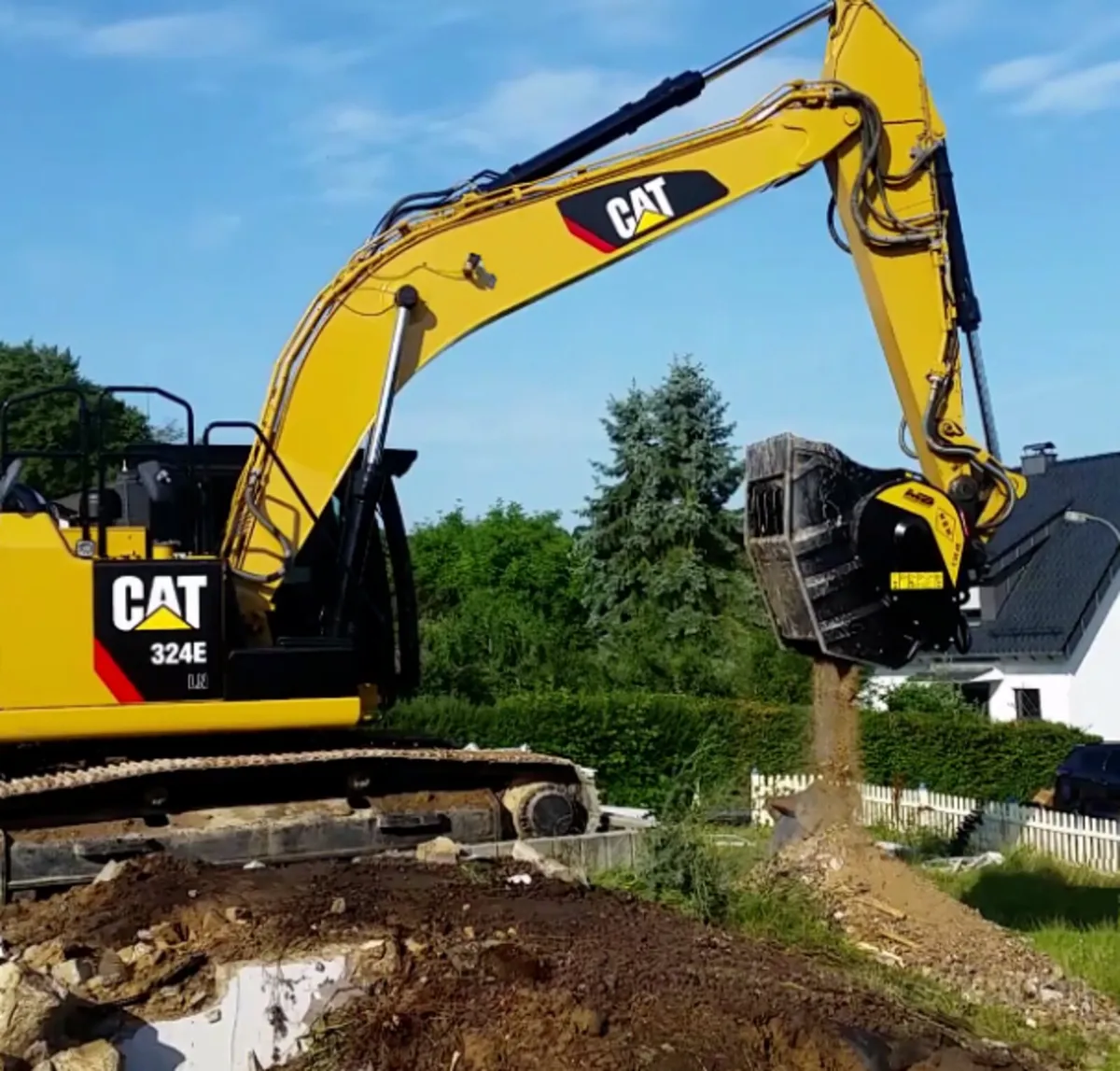 MB BF80 Crusher bucket for excavator - Image 3