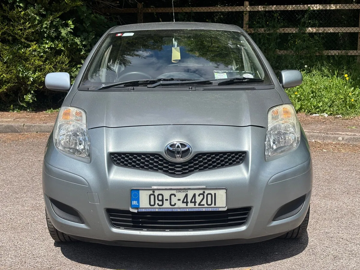 2009 TOYOTA YARIS 1.0 VVTI 133K NCT 10/25 & TAX - Image 2