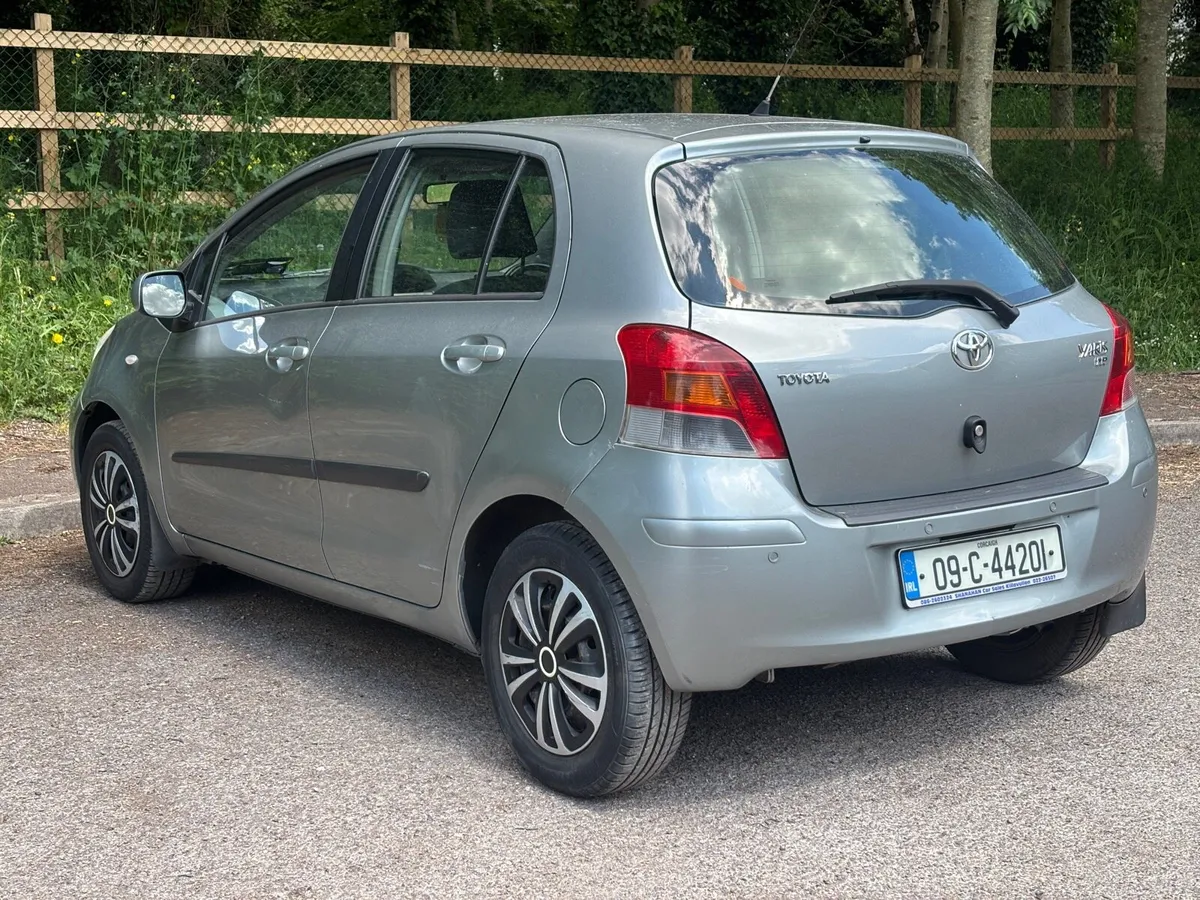 2009 TOYOTA YARIS 1.0 VVTI 133K NCT 10/25 & TAX - Image 4