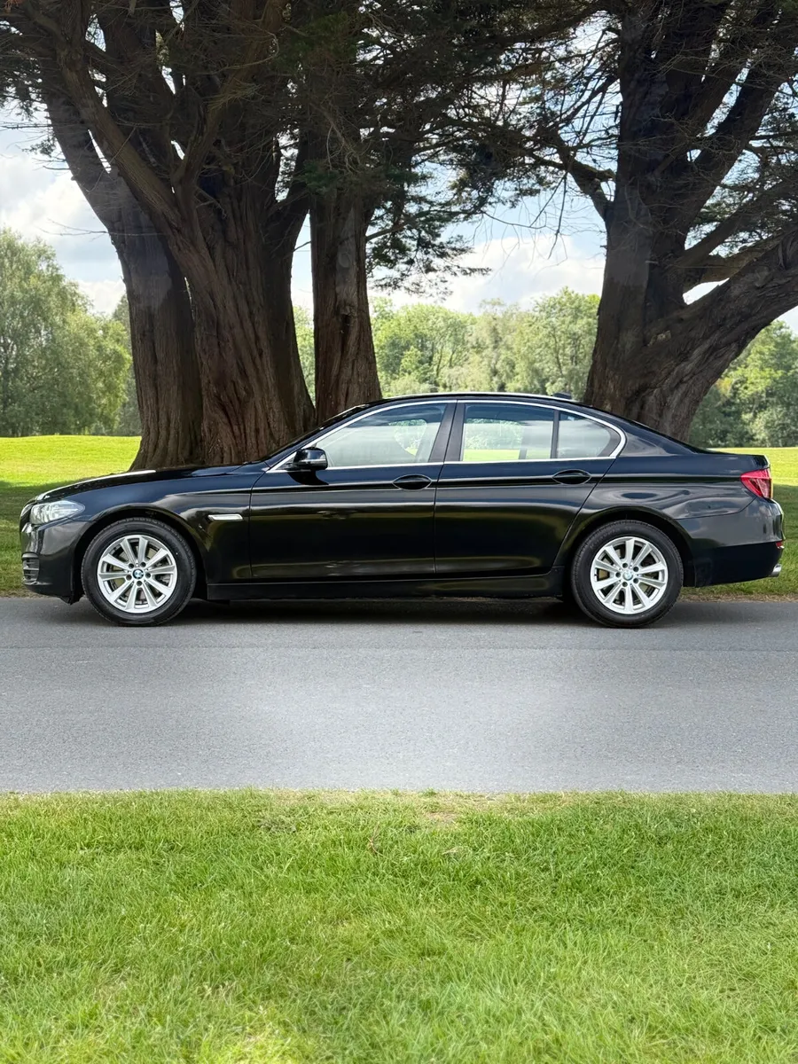BMW 5-Series 2014 - Image 2
