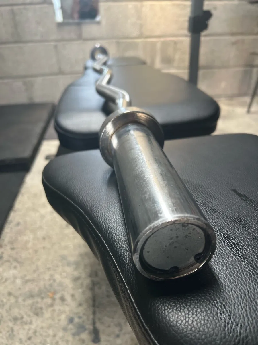 Olympic EZ Curl Barbell - Image 2