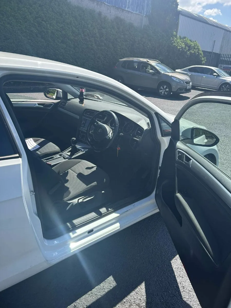 Volkswagen Golf 2019 - Image 2