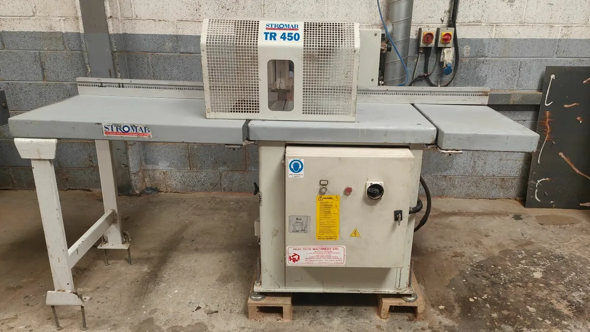 Woodworking Machinery - Saw - Image 1
