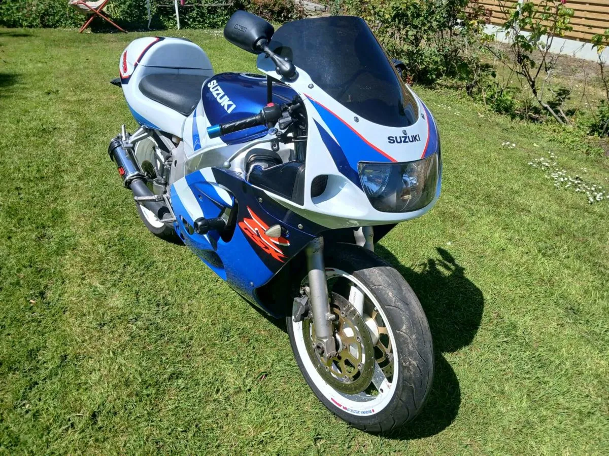 1997 GSXR-600 SRAD - Image 2