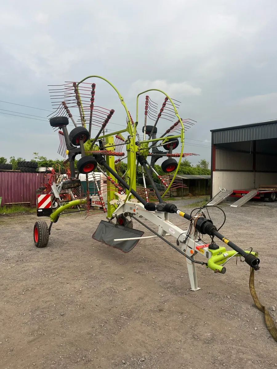 2017 CLAAS 2600 RAKE - Image 1