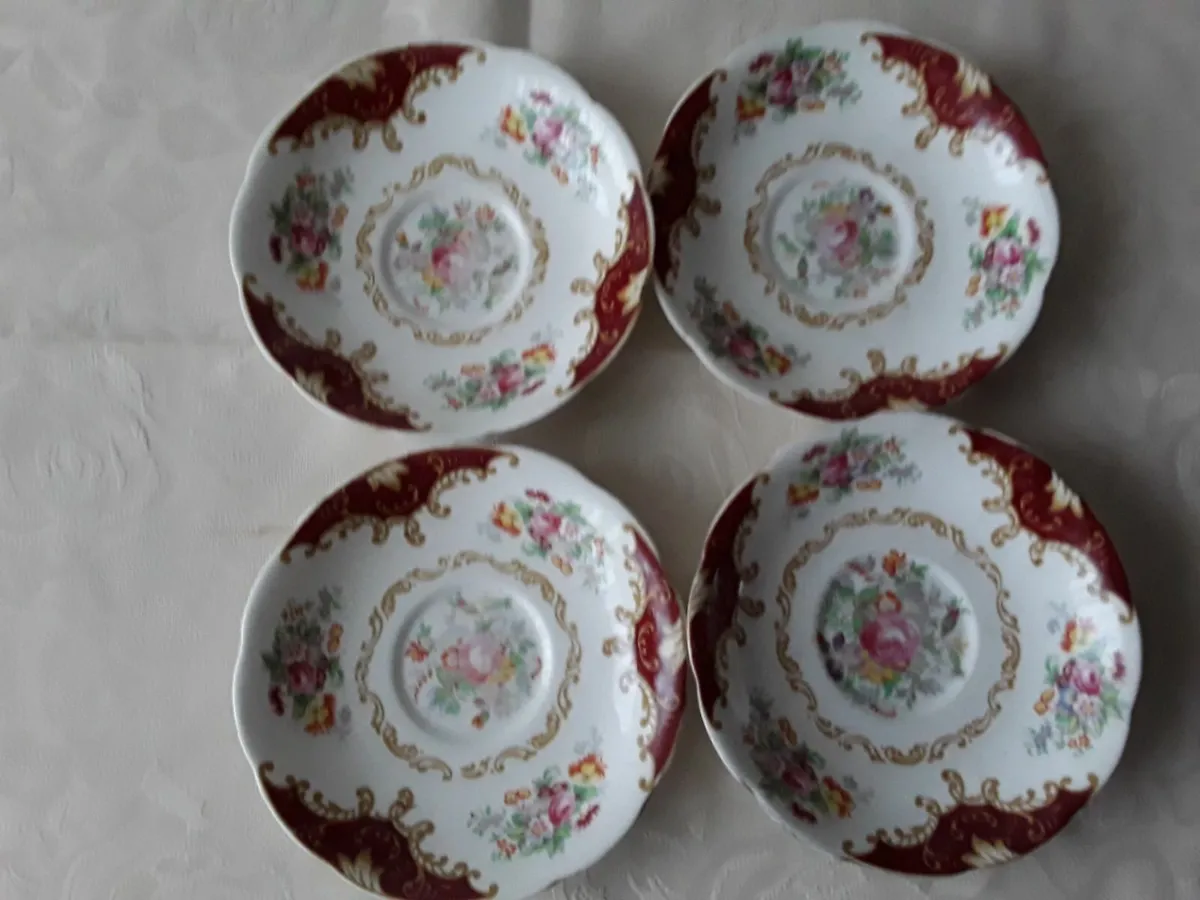 4 royal Albert bone china saucers good condition - Image 1