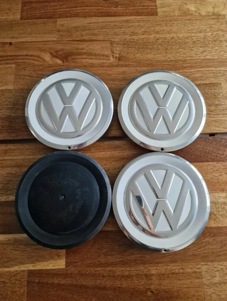 VM UP! Wheel Centre Caps - Image 3