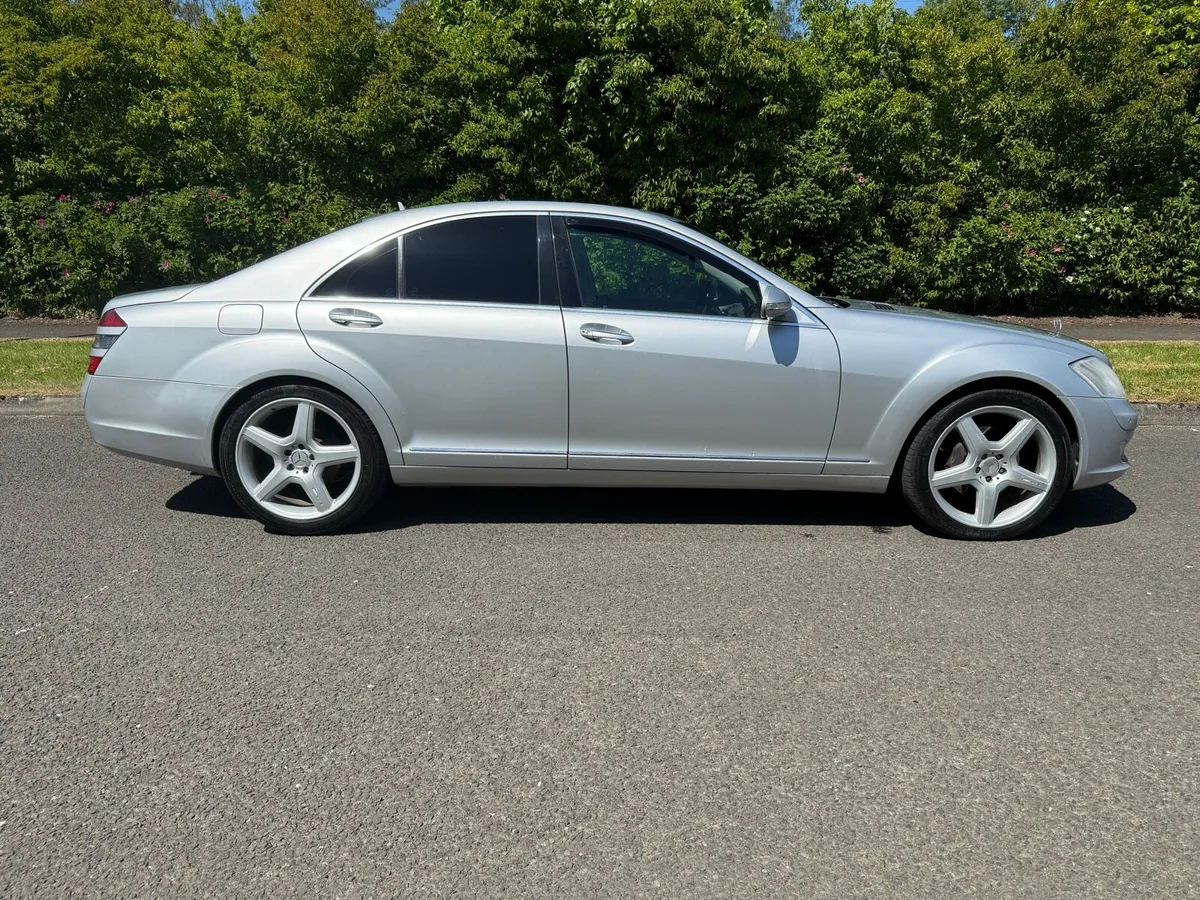 Mercedes-Benz S-Class 2009 CDI 320 - Image 2