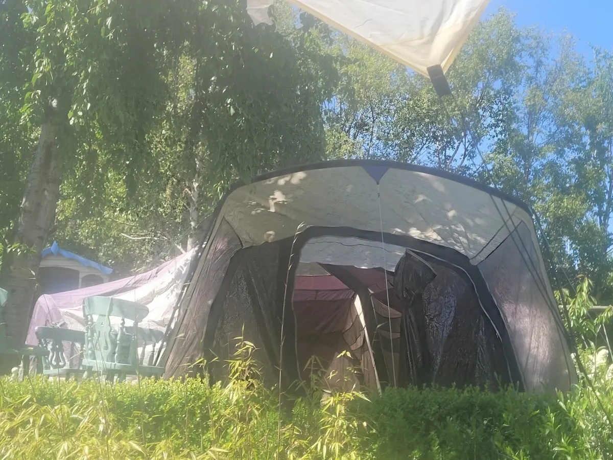 Air beam tent - Image 1