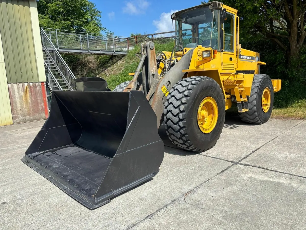 Volvo Wheel Loader - Image 2