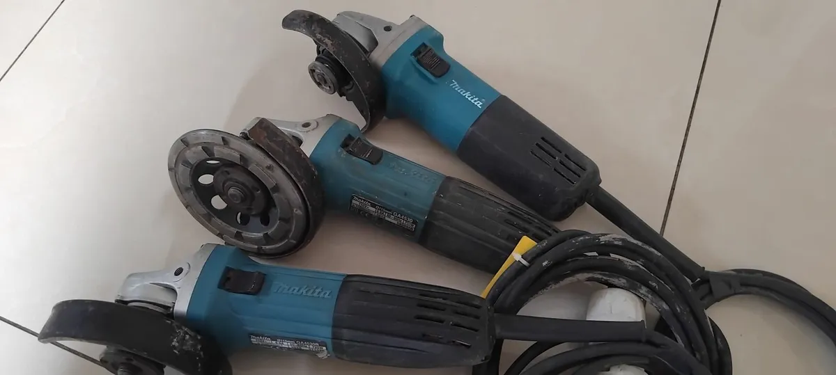 3 x Makita 115mm Grinders 110v - Image 3