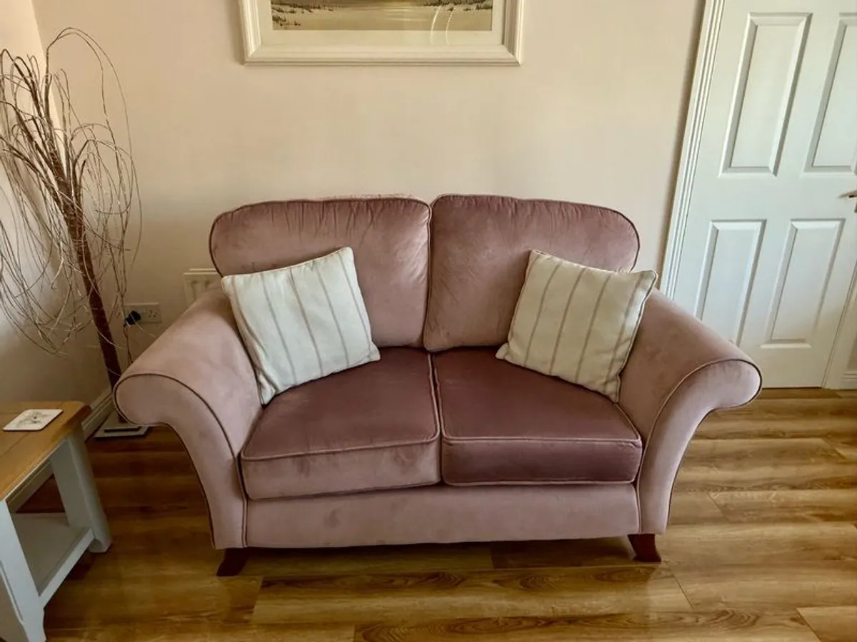 A four seater and two seater sofa in excellent condition. - Image 2