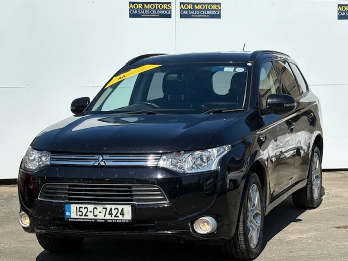 Mitsubishi Outlander 2015 PHEV Automatic - Image 3