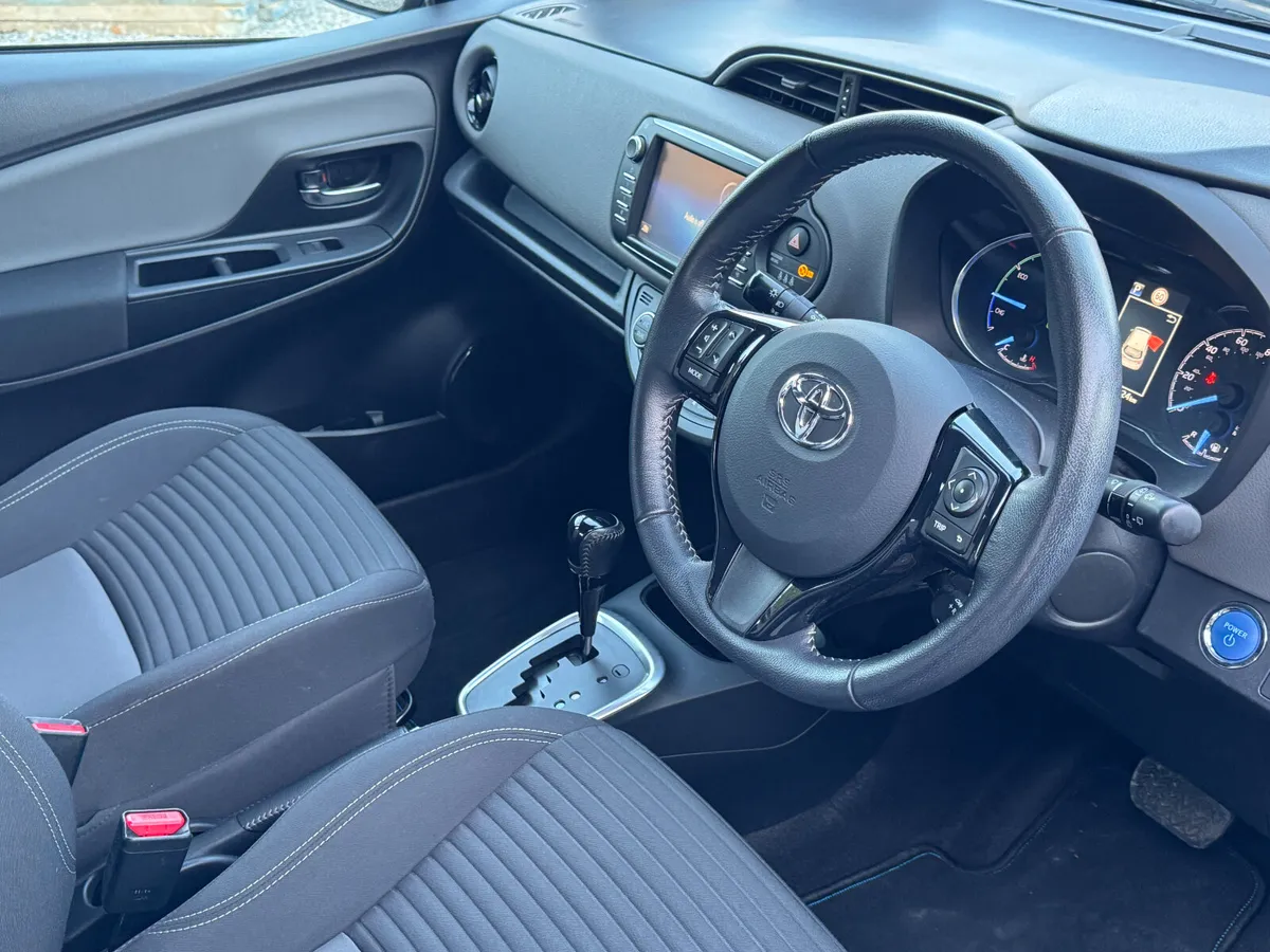 2018 Toyota Yaris 1.5 Hybrid - Image 2