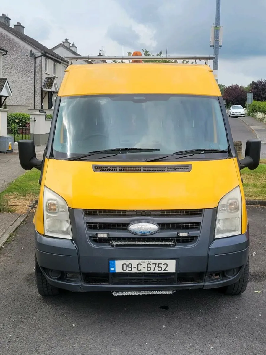 2009 ford transit - Image 1