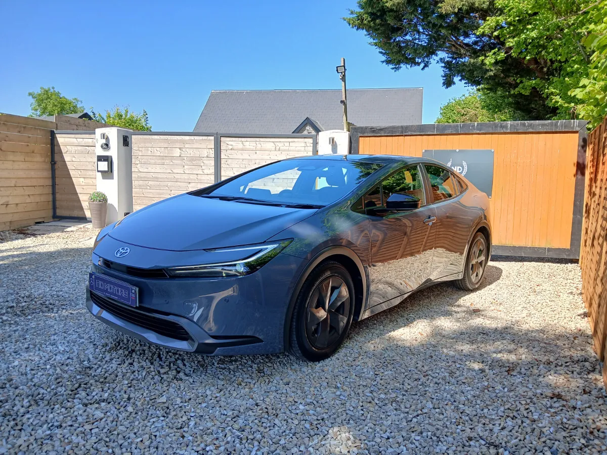 🆕️2024Toyota Prius 1.8 Hybrid Luxury🆕️ - Image 3