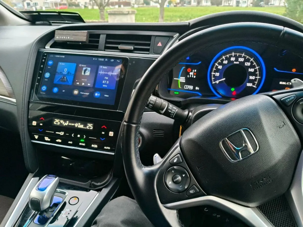 Honda Shuttle 1.5 hybrid Low mileage - Image 2