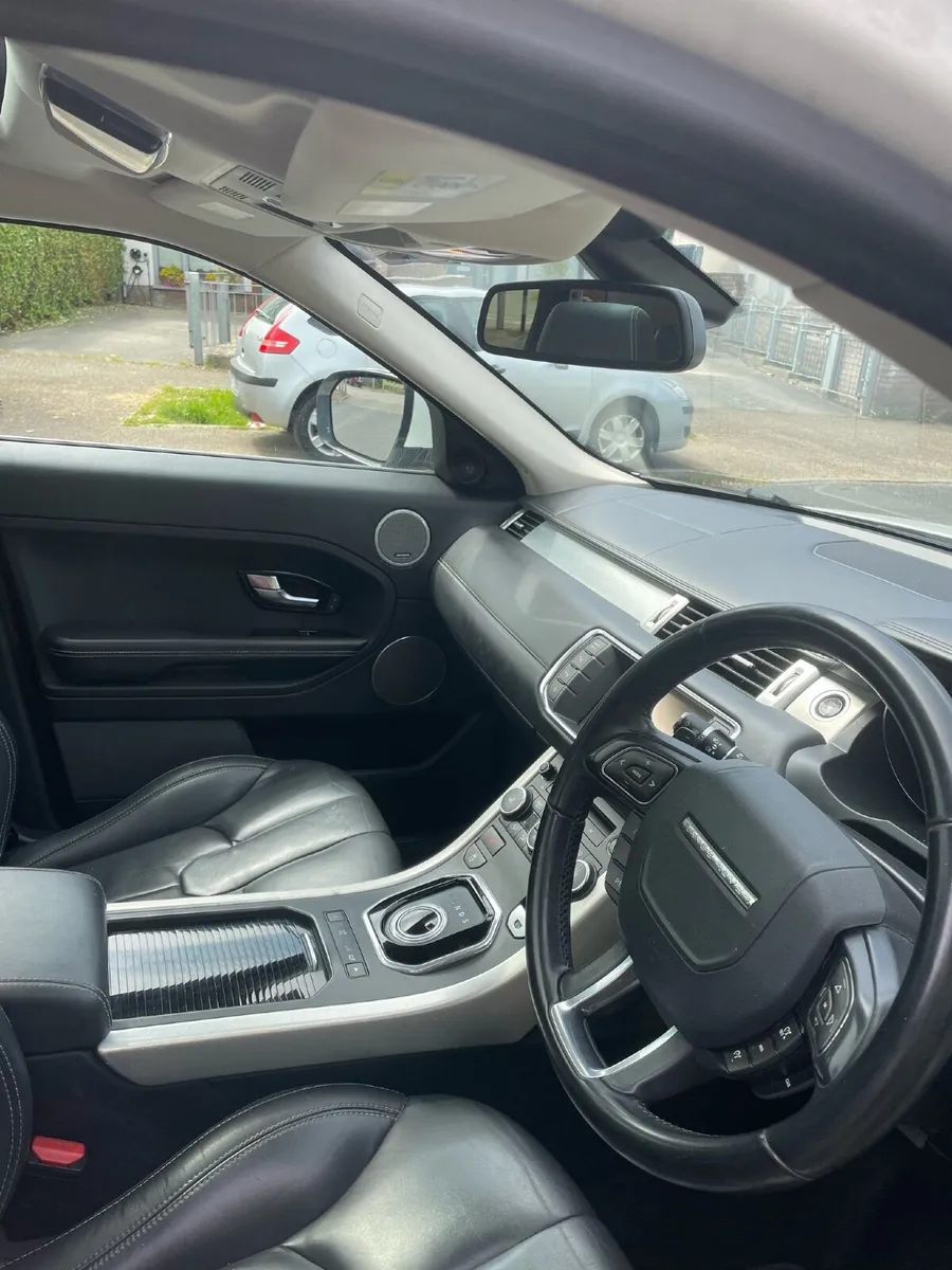 Land Rover Range Rover Evoque 2011 - Image 2