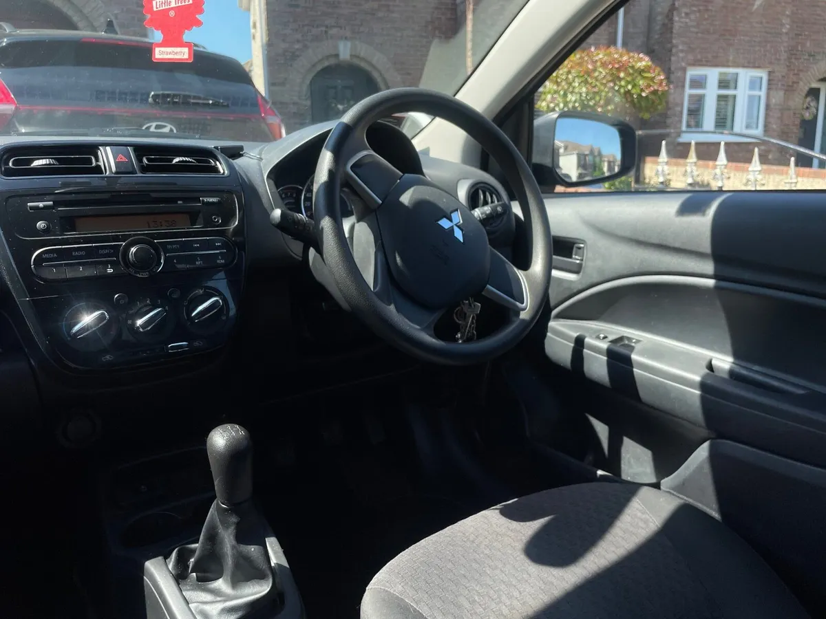 Mitsubishi Space Star 2020 - Image 3