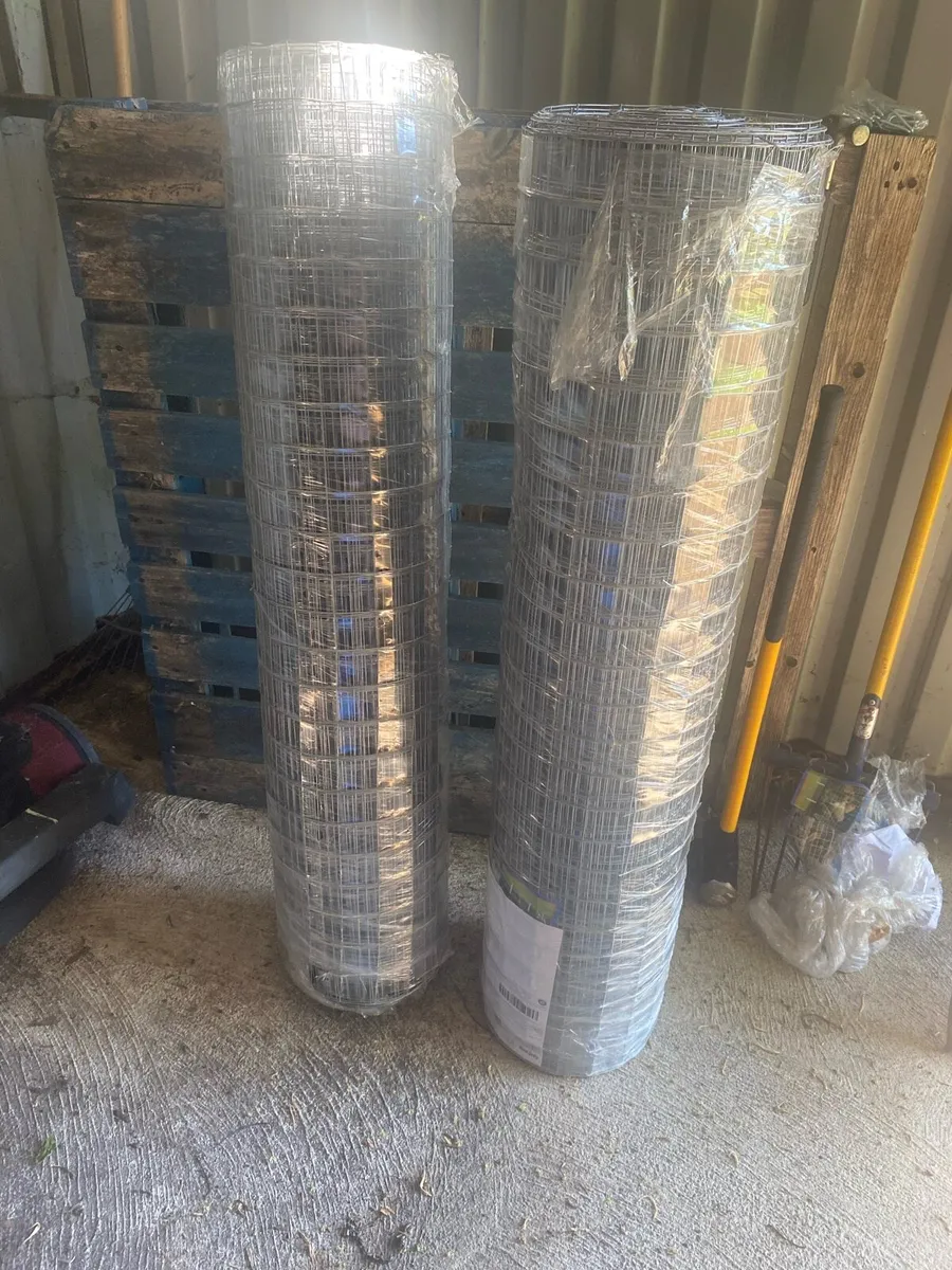 Galvanised Weldmesh 30m 4ft x 2 inch 2 Rolls - Image 2
