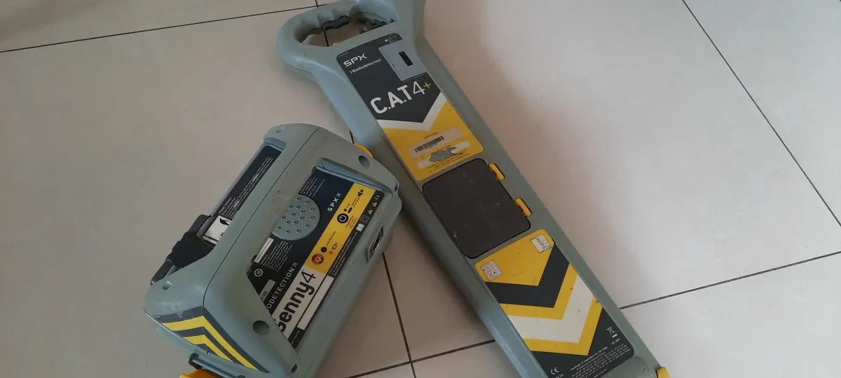 C.A.T 4 + Cable Avoidance Tool/Cable Detector - Image 3