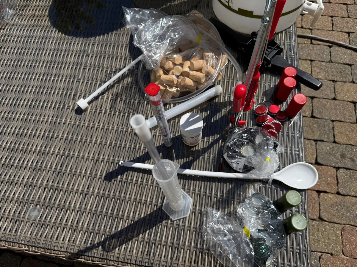 Home Brewing Kit - Image 3