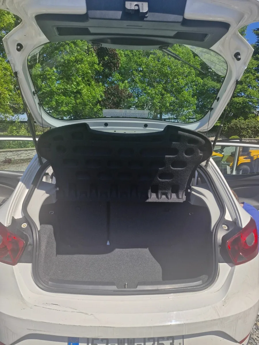 SEAT Ibiza 2015 - Image 3