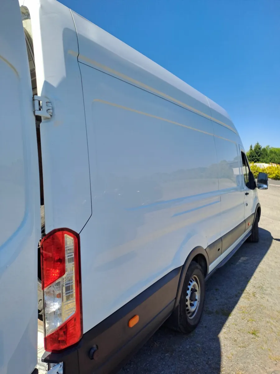 Ford Transit 2021 - Image 2