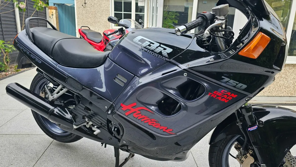 Honda Hurricane 750 super aero - Image 4