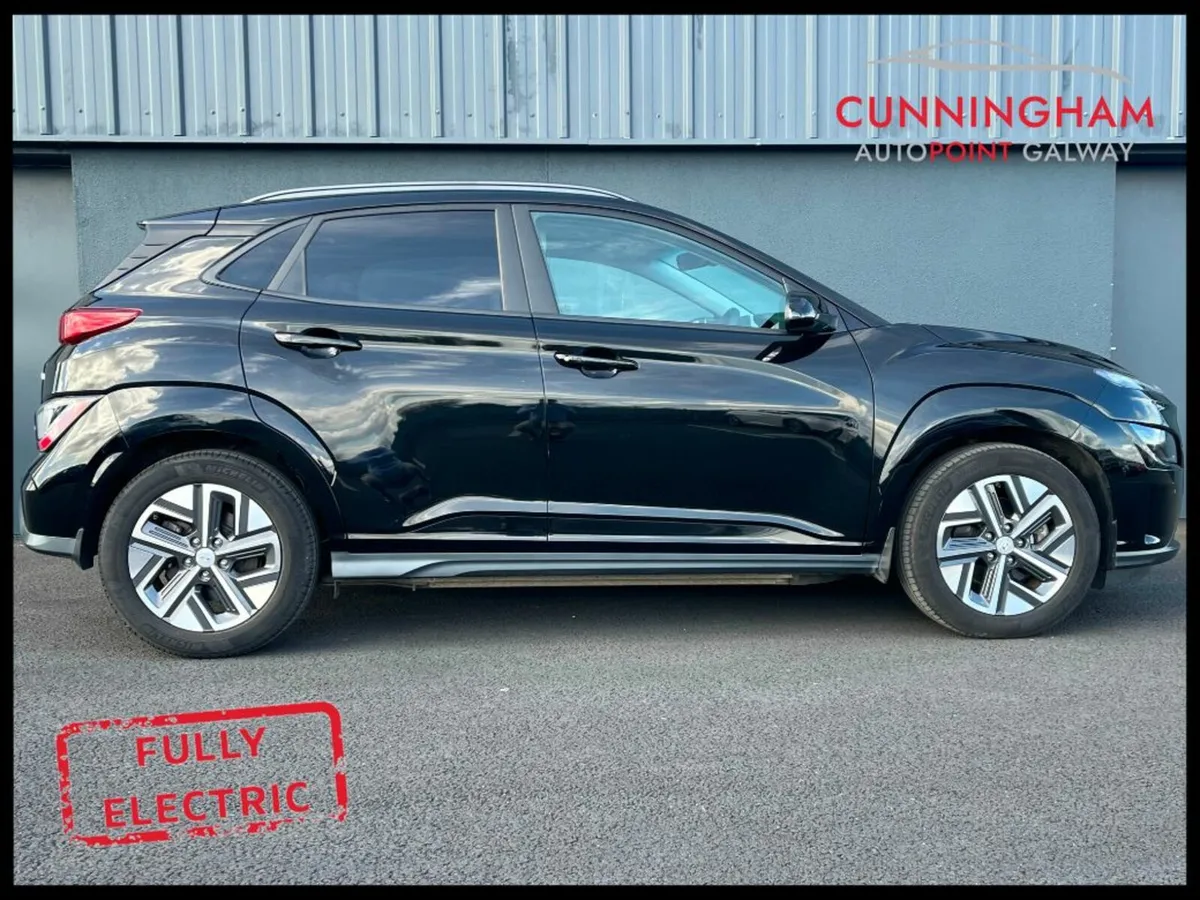 Hyundai KONA EV Premium 39kWh Auto - Image 2