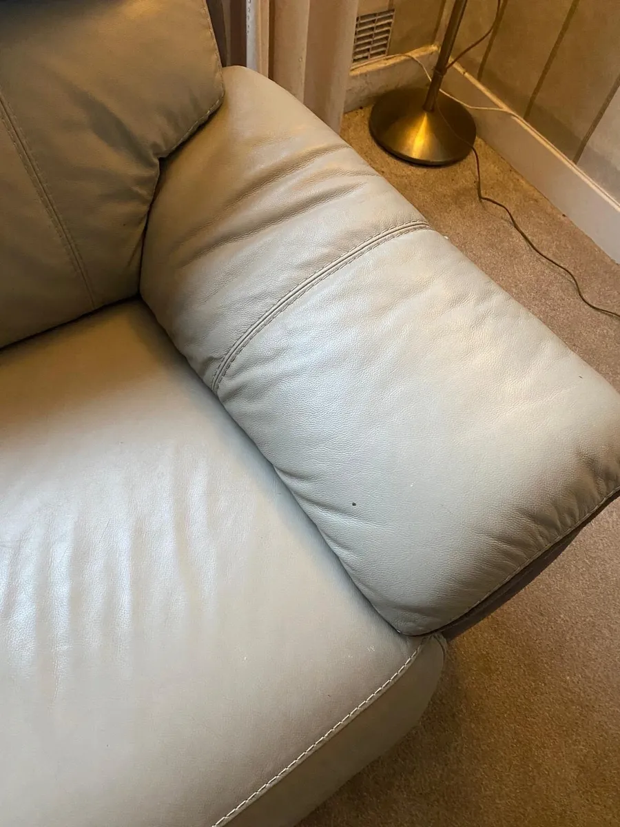 Sofa - Image 4