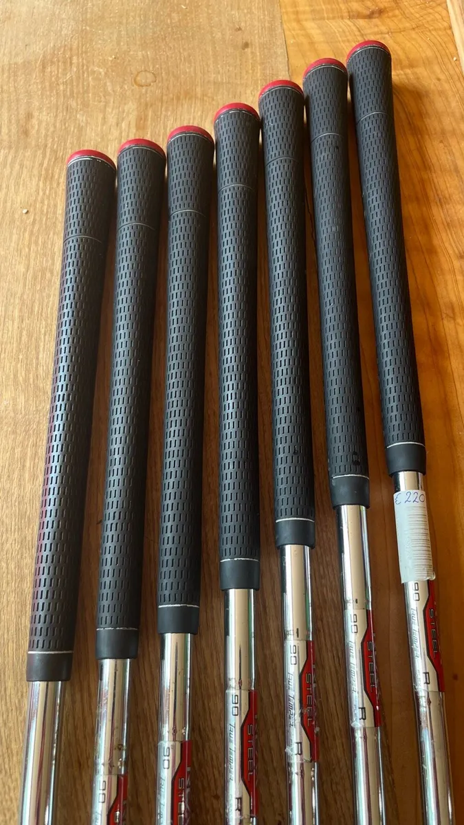 Taylormade RSi1 5-SW Golf Clubs - Image 4