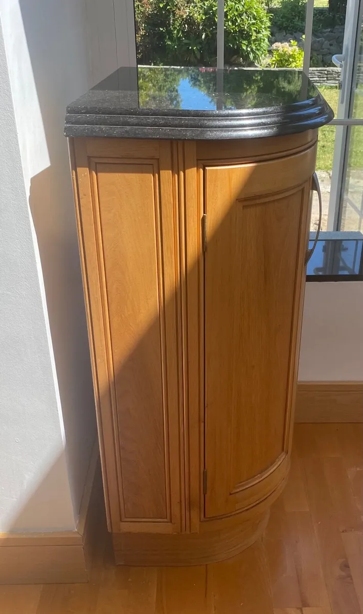 Corner unit free to take away - Image 1