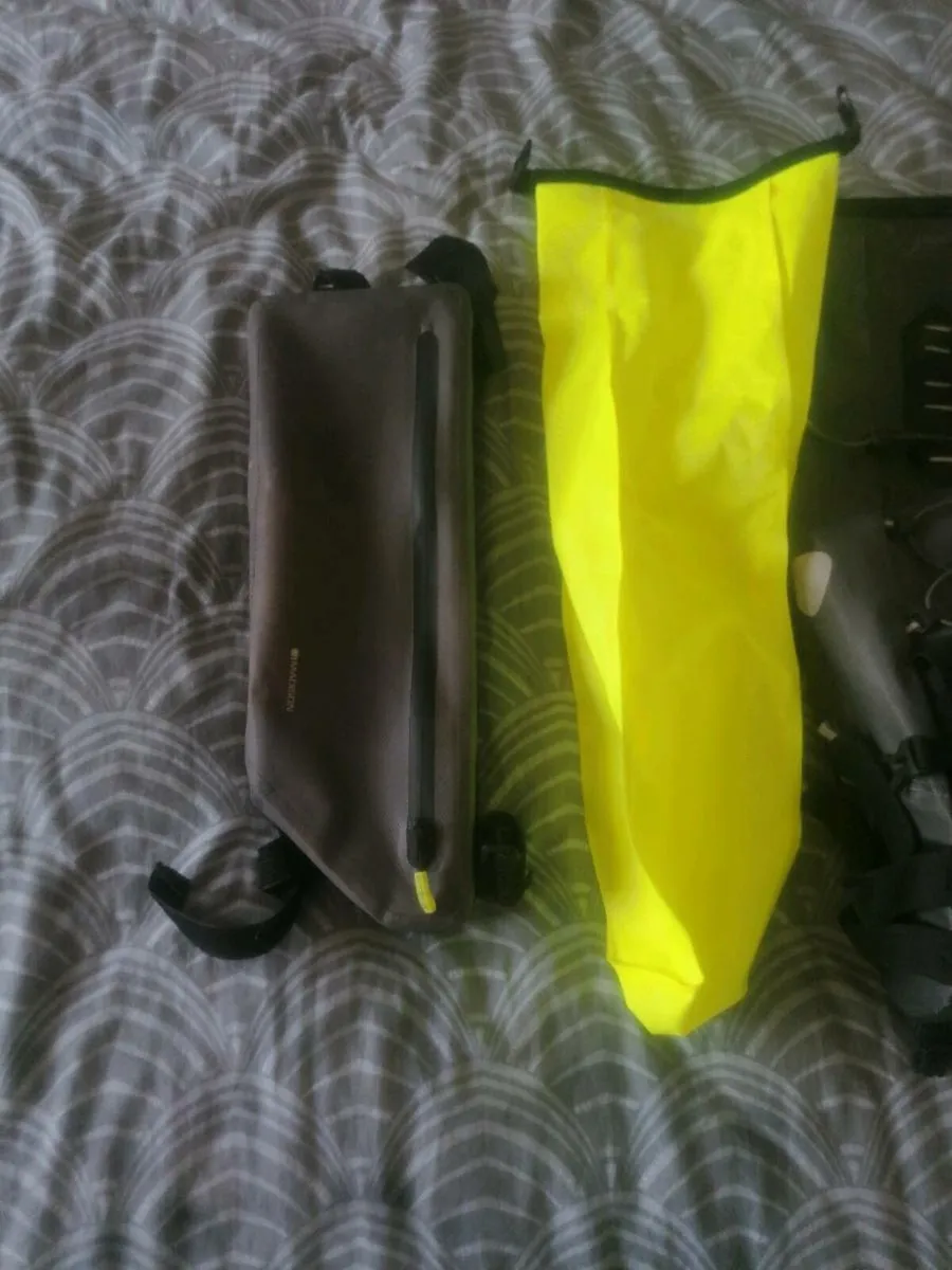 Madison frame bag and large saddle bag - Image 3
