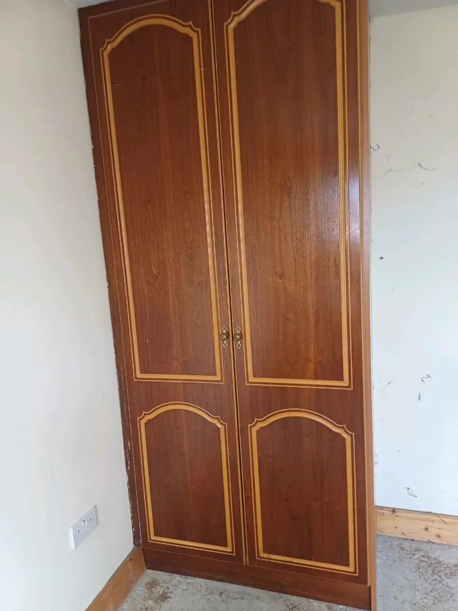 DOUBLE WARDROBE - Image 1